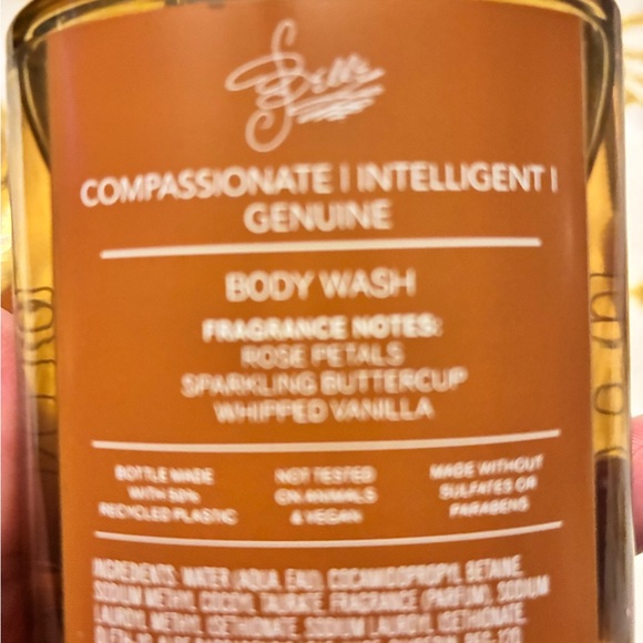 Disney Princess Belle Bath & Body Collection - Gold. 🆕 - Picture 2 of 3